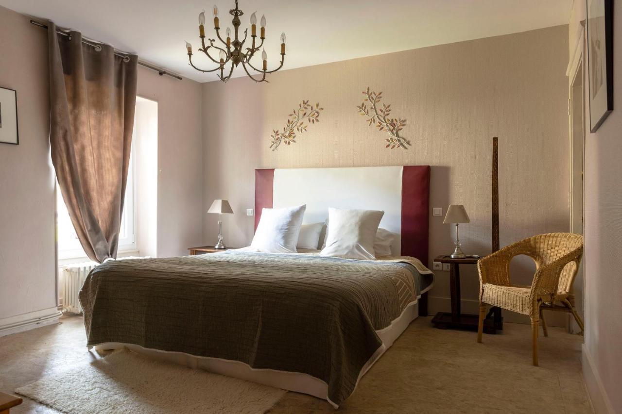 L'Edgar Hotel Port-Lesney Bagian luar foto